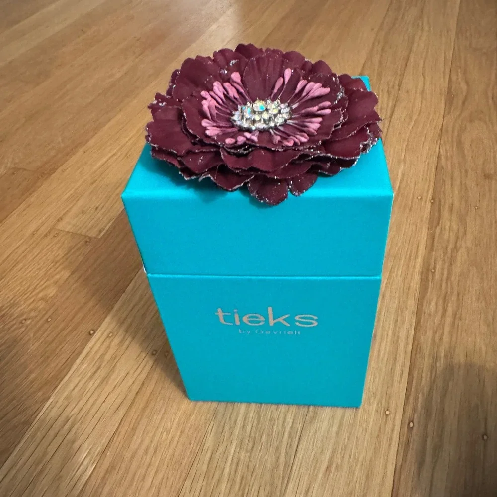 Tieks by Gavrieli Obsidian Black Leather Ballet Flats Size 12 w/box bag & flower